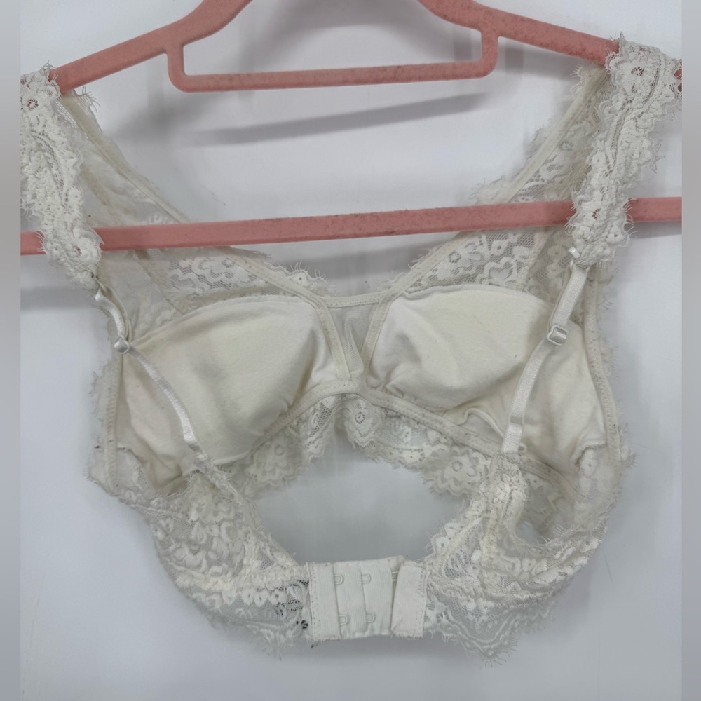 Aerie Women's Lace Cream Bralette  Size XS Lingerie Back Clasps Mesh Details - Picture 5 of 5